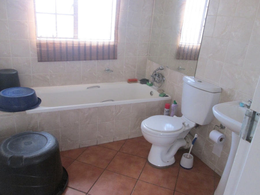 2 Bedroom Property for Sale in Ravensklip Gauteng