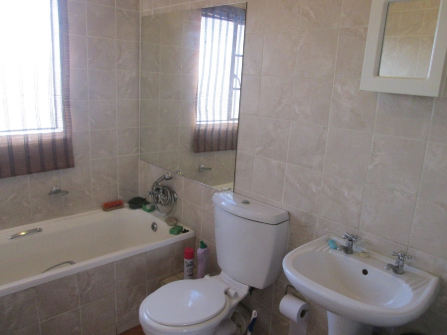 2 Bedroom Property for Sale in Ravensklip Gauteng