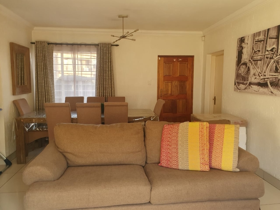 To Let 3 Bedroom Property for Rent in Beyers Park Gauteng