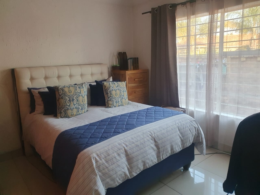 To Let 3 Bedroom Property for Rent in Beyers Park Gauteng