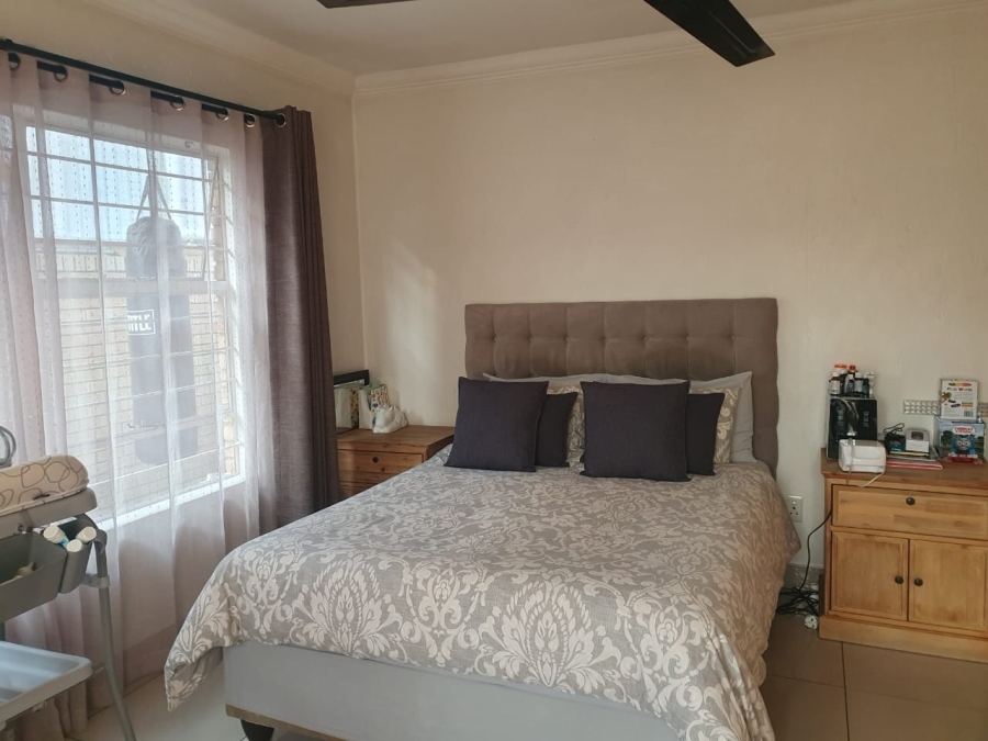 To Let 3 Bedroom Property for Rent in Beyers Park Gauteng