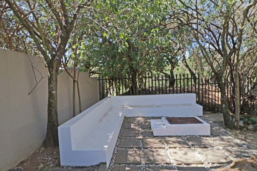 To Let 3 Bedroom Property for Rent in Bryanston Gauteng