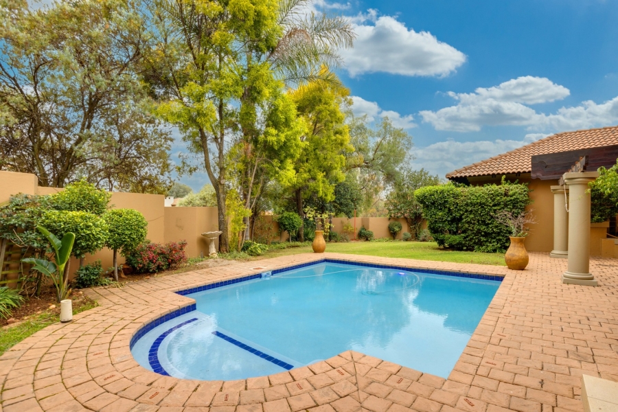 5 Bedroom Property for Sale in Dainfern Golf Estate Gauteng