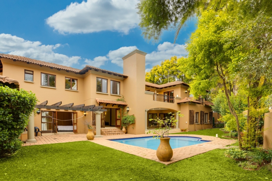 5 Bedroom Property for Sale in Dainfern Golf Estate Gauteng