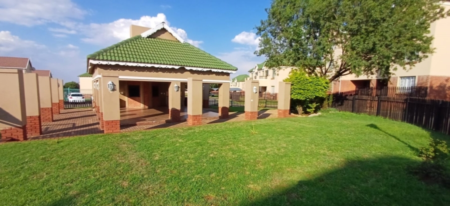 2 Bedroom Property for Sale in Terenure Gauteng