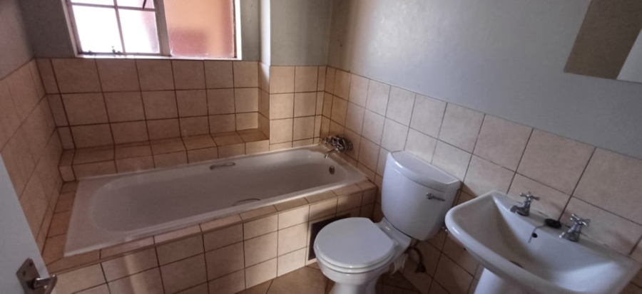 2 Bedroom Property for Sale in Terenure Gauteng