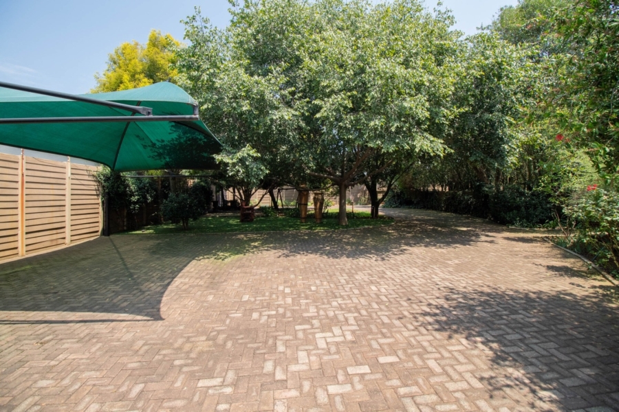 9 Bedroom Property for Sale in Bredell Gauteng