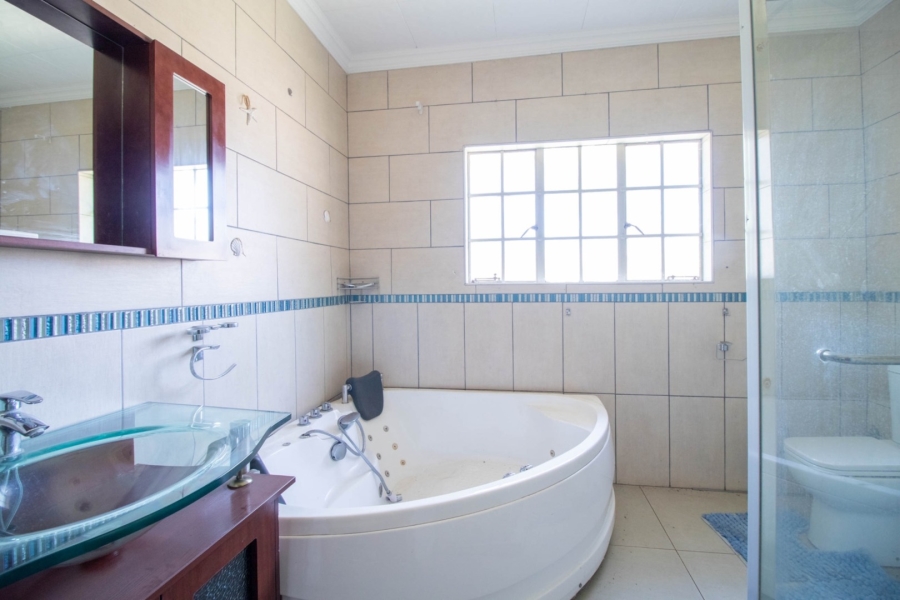 9 Bedroom Property for Sale in Bredell Gauteng