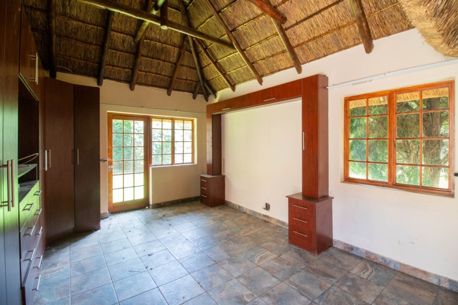 9 Bedroom Property for Sale in Bredell Gauteng