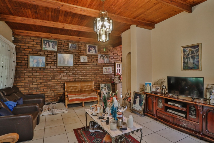 3 Bedroom Property for Sale in Van Riebeeck Park Gauteng