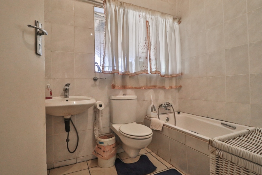 3 Bedroom Property for Sale in Van Riebeeck Park Gauteng