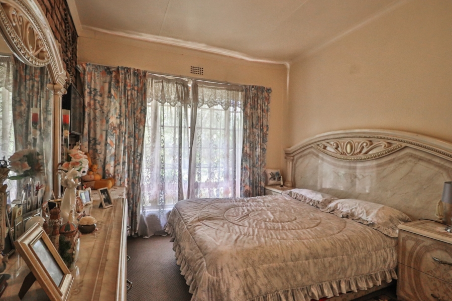 3 Bedroom Property for Sale in Van Riebeeck Park Gauteng