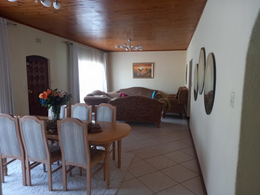 4 Bedroom Property for Sale in Birchleigh North Gauteng