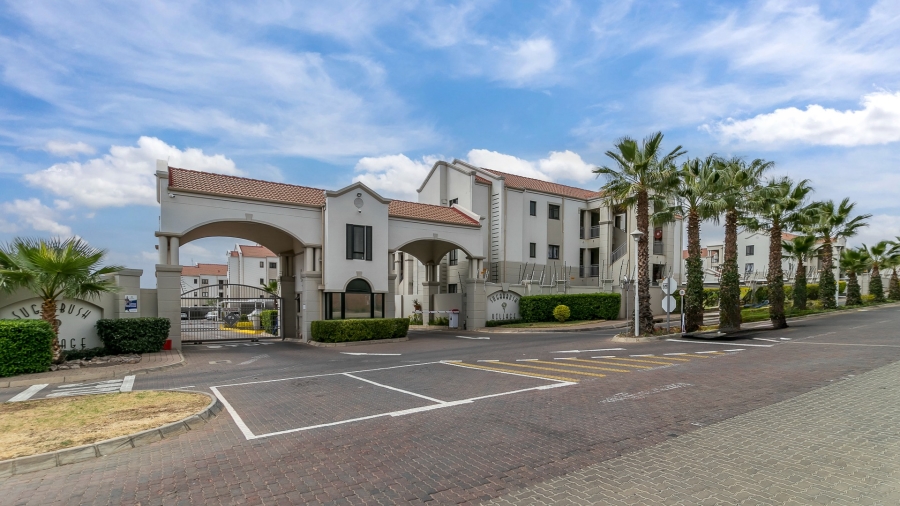 2 Bedroom Property for Sale in Erand Gardens Gauteng