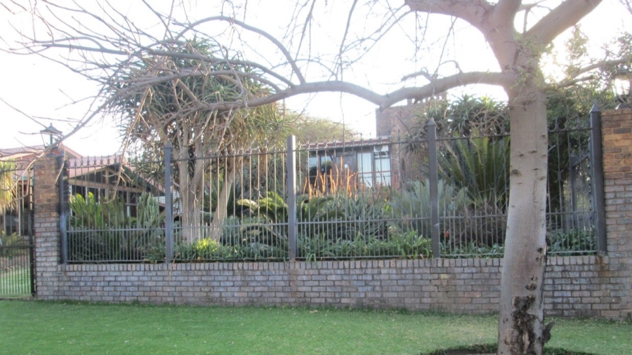 4 Bedroom Property for Sale in Pretoria North Gauteng