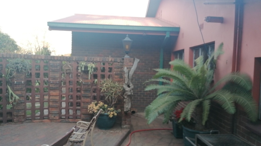 4 Bedroom Property for Sale in Pretoria North Gauteng