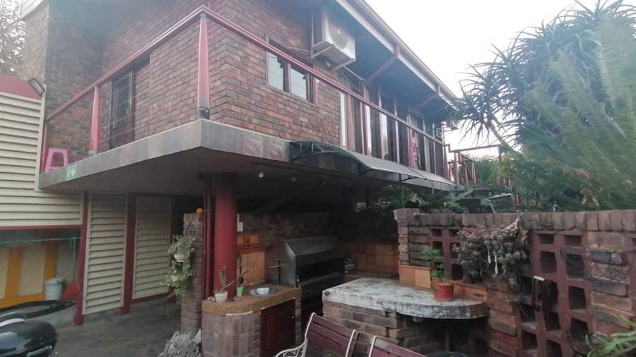 4 Bedroom Property for Sale in Pretoria North Gauteng