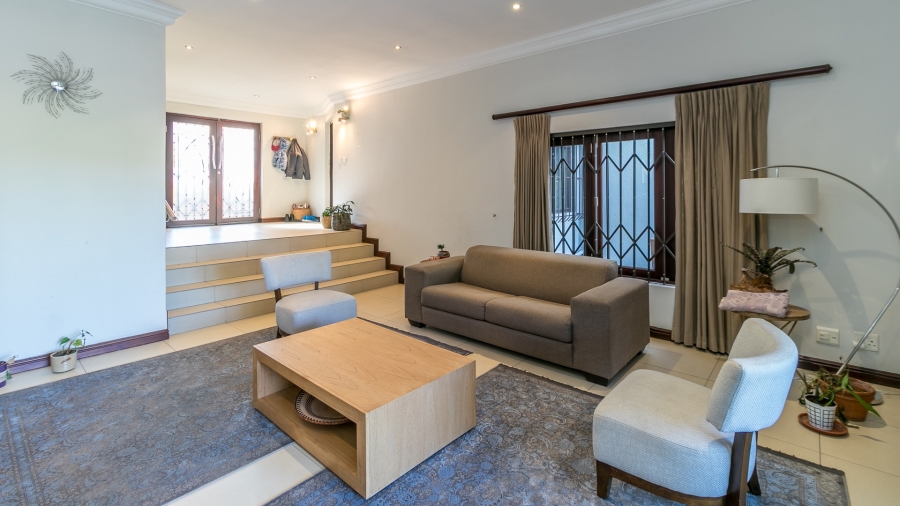 To Let 3 Bedroom Property for Rent in Hurlingham Manor Gauteng