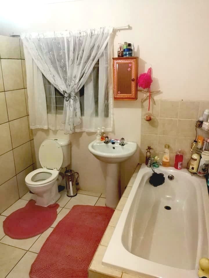 To Let 2 Bedroom Property for Rent in Kameeldrift East Gauteng