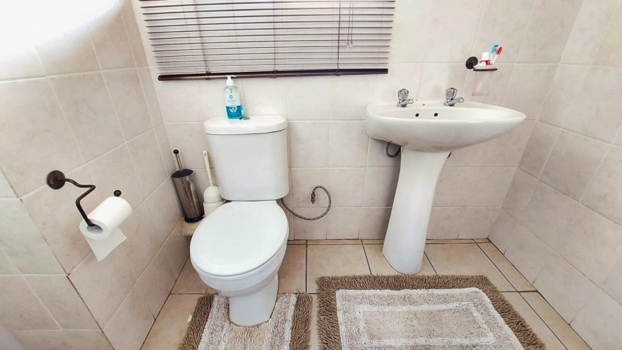 1 Bedroom Property for Sale in Halfway Gardens Gauteng