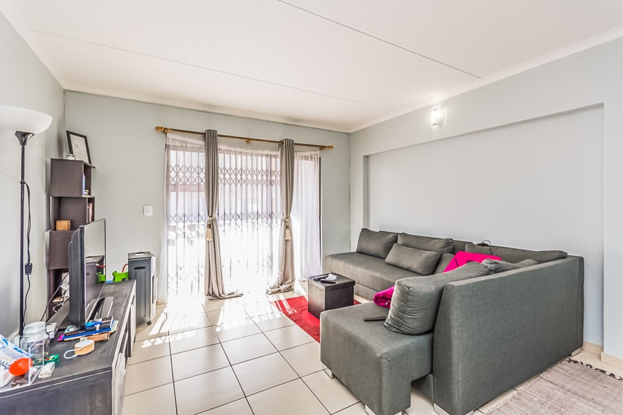 2 Bedroom Property for Sale in Barbeque Downs Gauteng