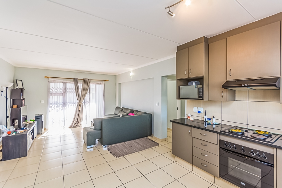 2 Bedroom Property for Sale in Barbeque Downs Gauteng