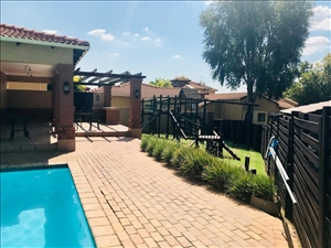 To Let 3 Bedroom Property for Rent in Sunninghill Gauteng