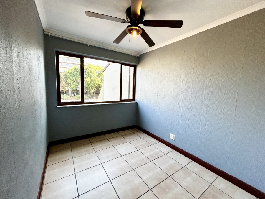 2 Bedroom Property for Sale in Sunninghill Gauteng