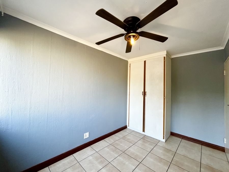 2 Bedroom Property for Sale in Sunninghill Gauteng