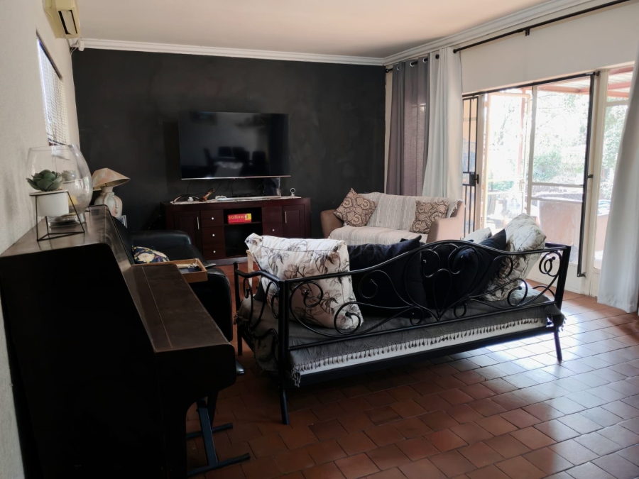 3 Bedroom Property for Sale in Eldoraigne Gauteng