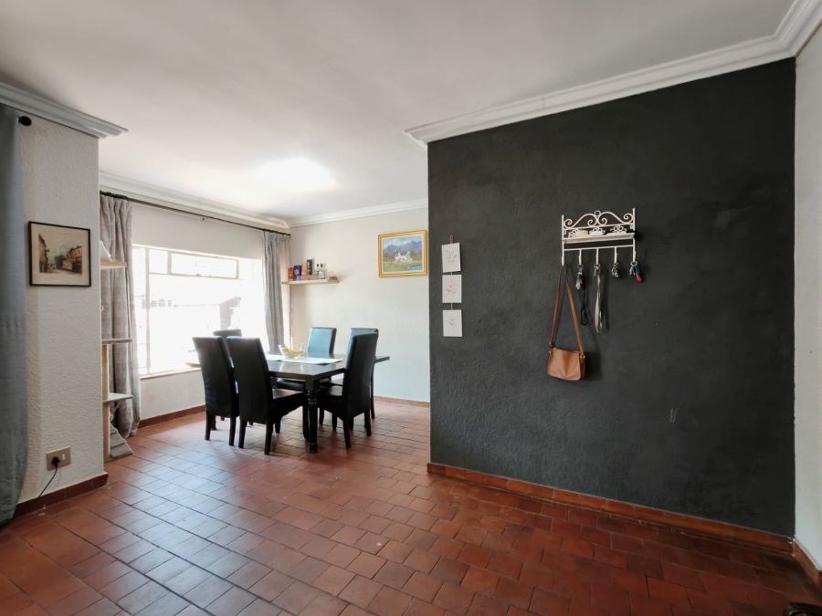 3 Bedroom Property for Sale in Eldoraigne Gauteng