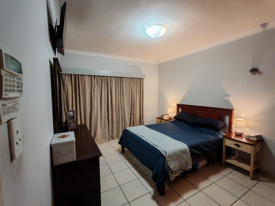 3 Bedroom Property for Sale in Eldoraigne Gauteng