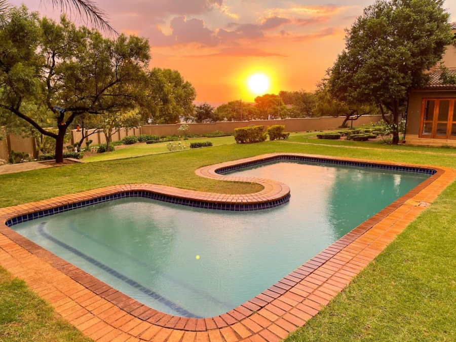 9 Bedroom Property for Sale in Bryanston Gauteng