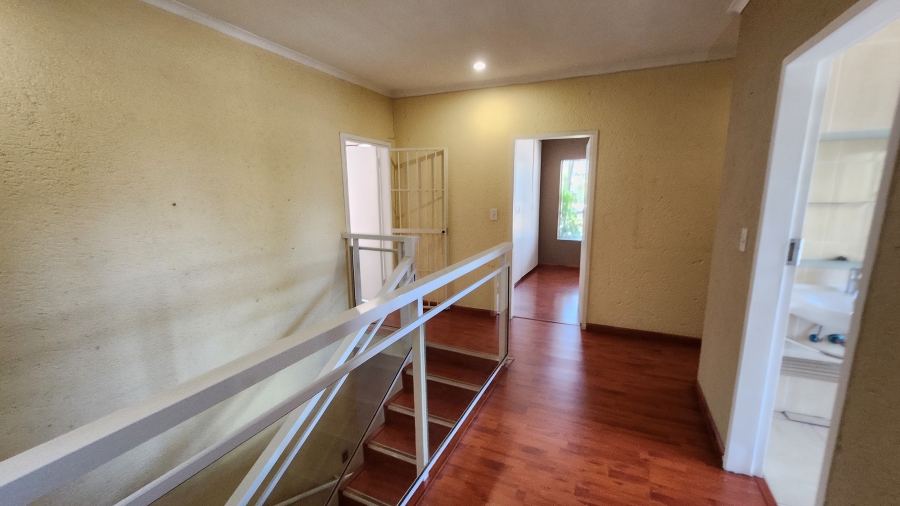 4 Bedroom Property for Sale in Eldoraigne Gauteng