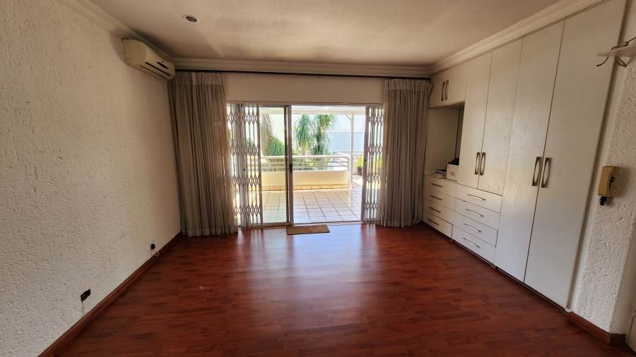 4 Bedroom Property for Sale in Eldoraigne Gauteng