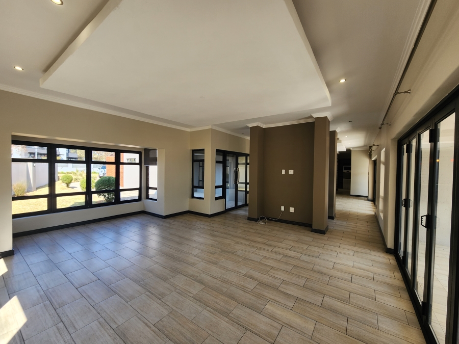 4 Bedroom Property for Sale in Copperleaf Estate Gauteng