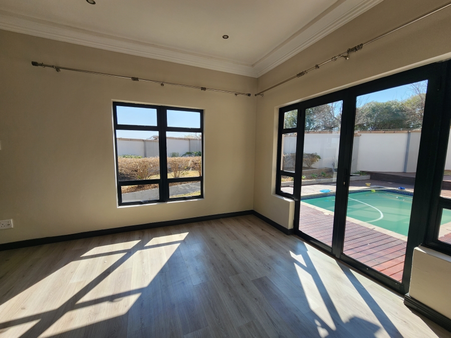 4 Bedroom Property for Sale in Copperleaf Estate Gauteng