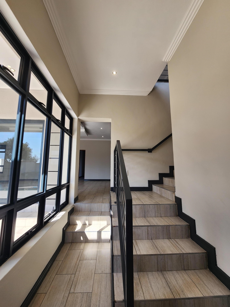 4 Bedroom Property for Sale in Copperleaf Estate Gauteng