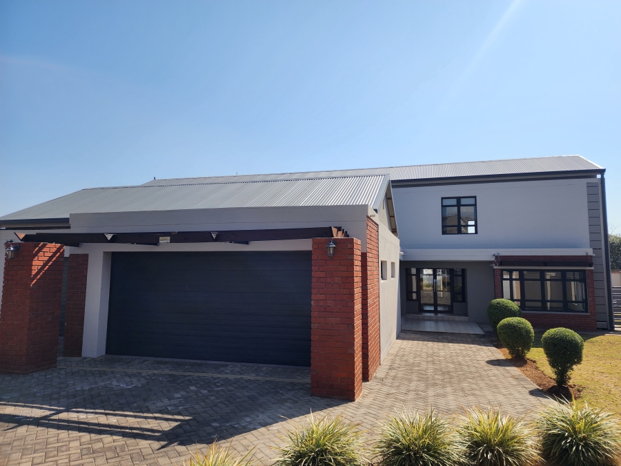 4 Bedroom Property for Sale in Copperleaf Estate Gauteng