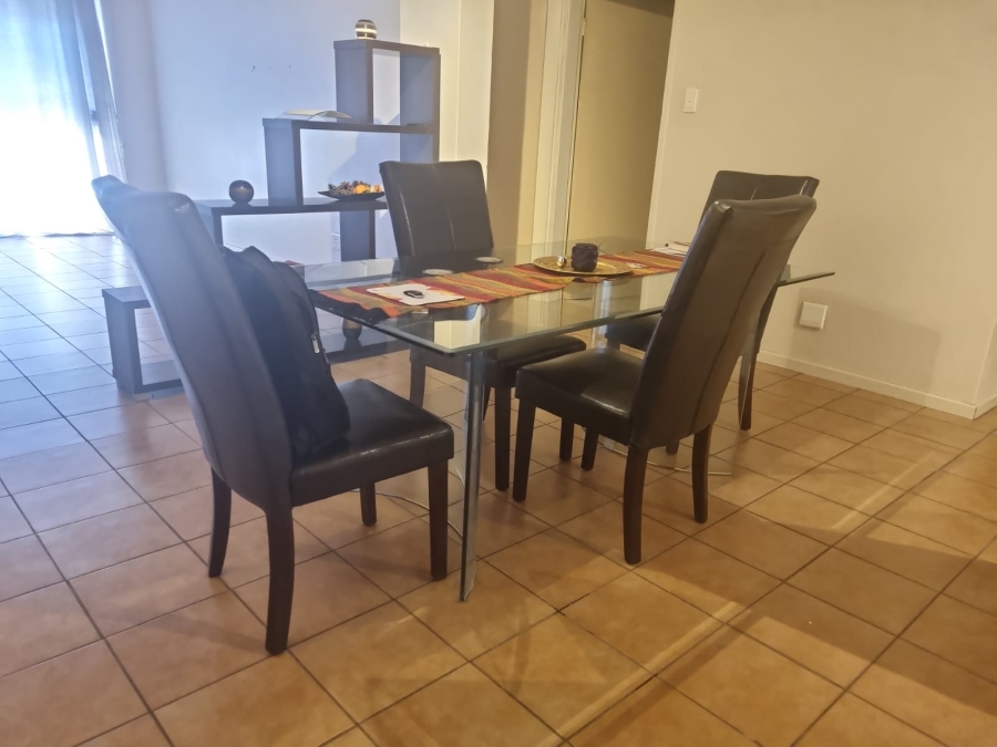 2 Bedroom Property for Sale in Die Hoewes Gauteng