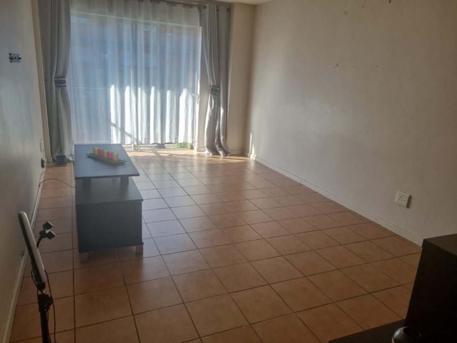 2 Bedroom Property for Sale in Die Hoewes Gauteng