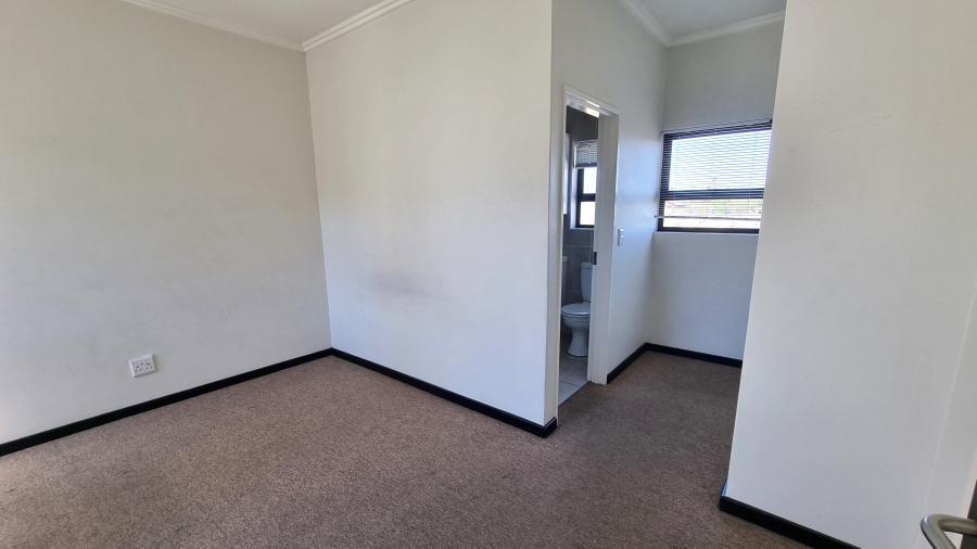 To Let 1 Bedroom Property for Rent in Sunninghill Gauteng