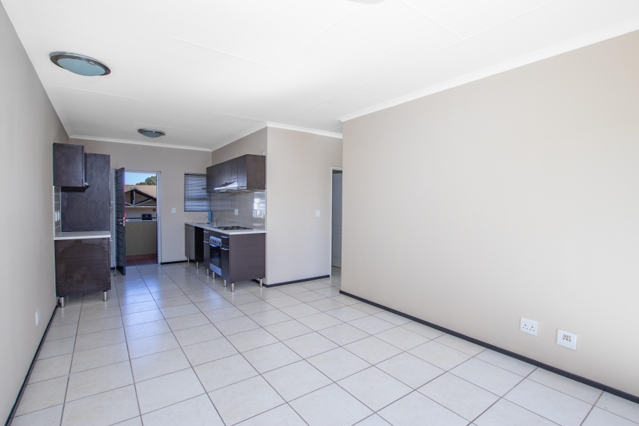 To Let 2 Bedroom Property for Rent in Noordwyk Gauteng