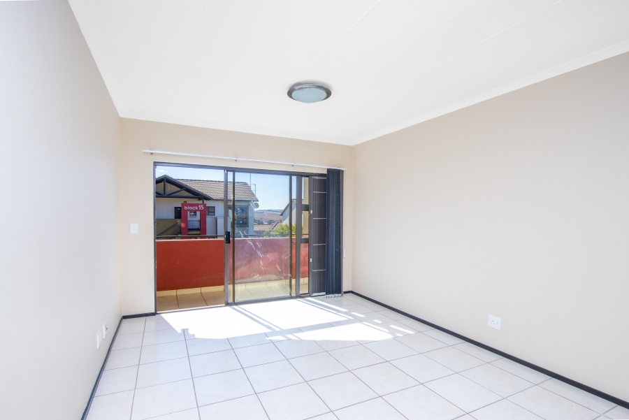 To Let 2 Bedroom Property for Rent in Noordwyk Gauteng