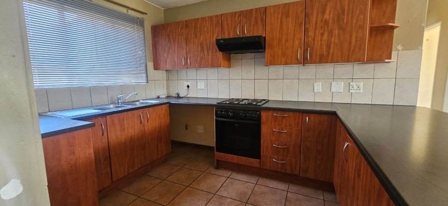 To Let 2 Bedroom Property for Rent in Van Dyk Park Gauteng