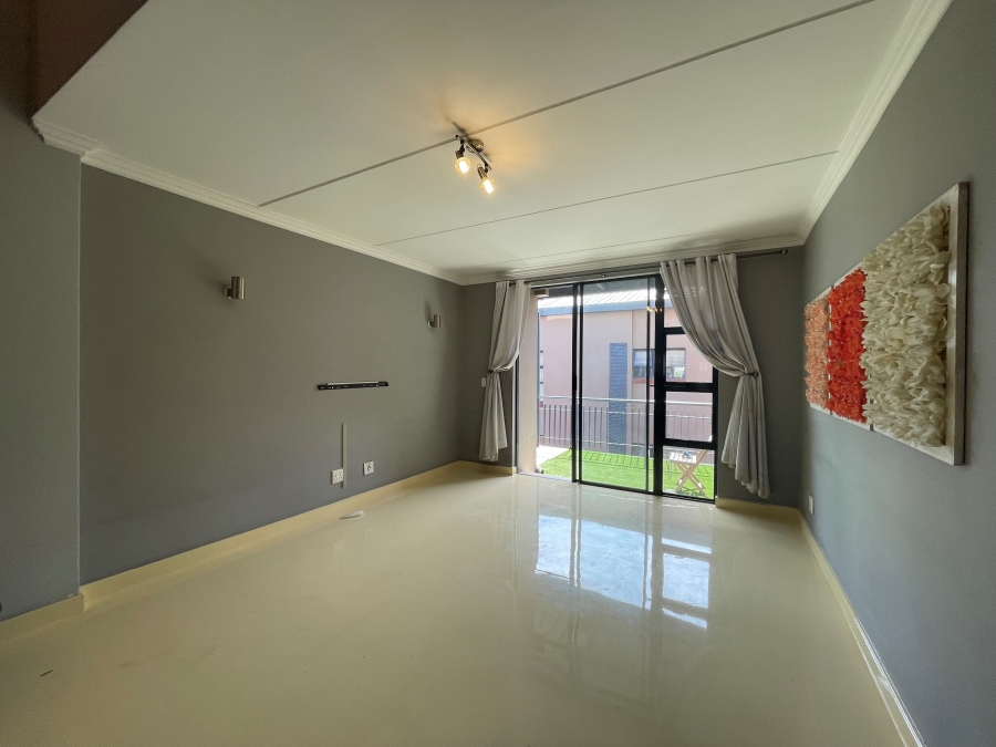 To Let 3 Bedroom Property for Rent in Morningside Gauteng