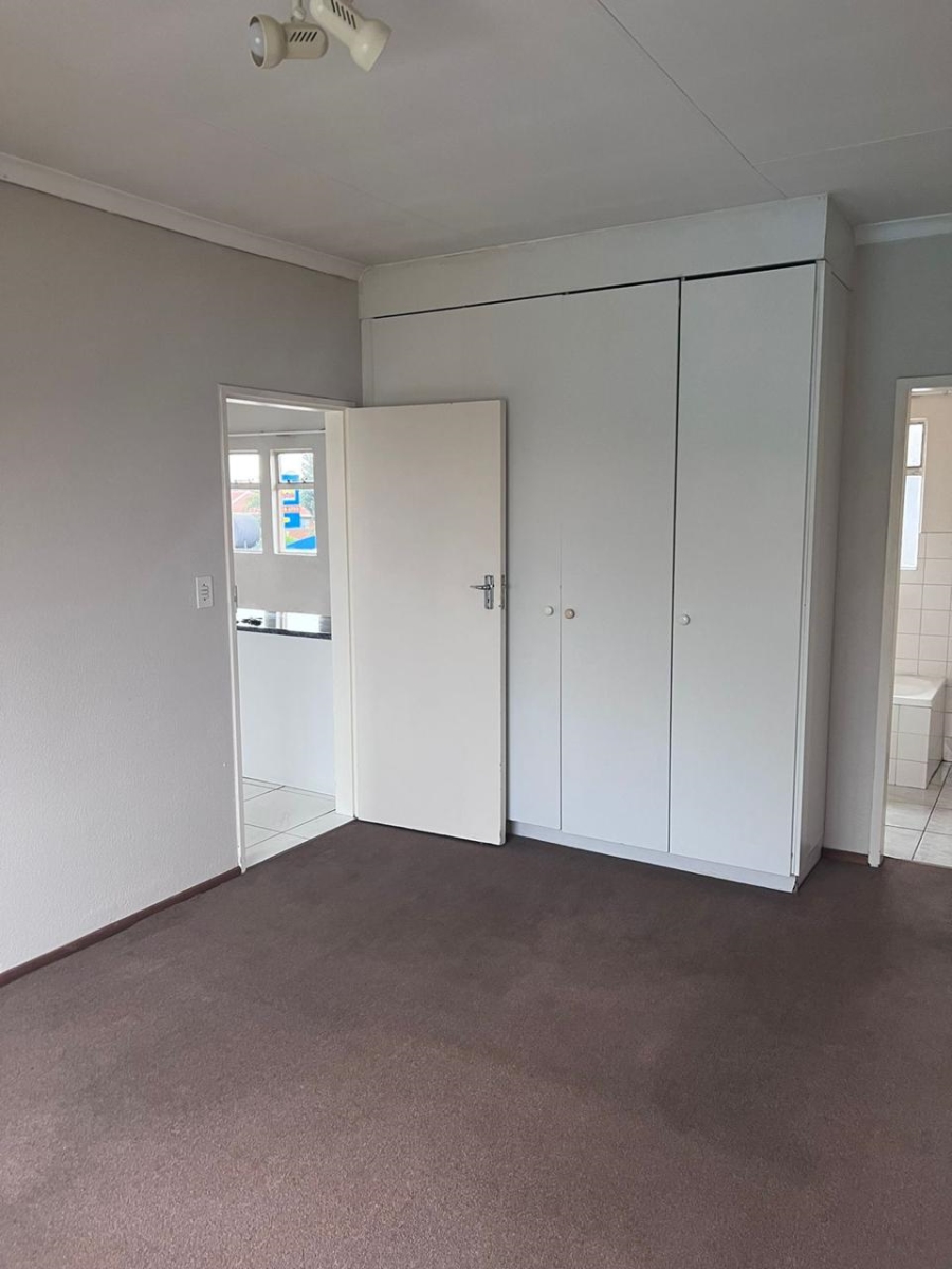 To Let 1 Bedroom Property for Rent in Norkem Park Gauteng