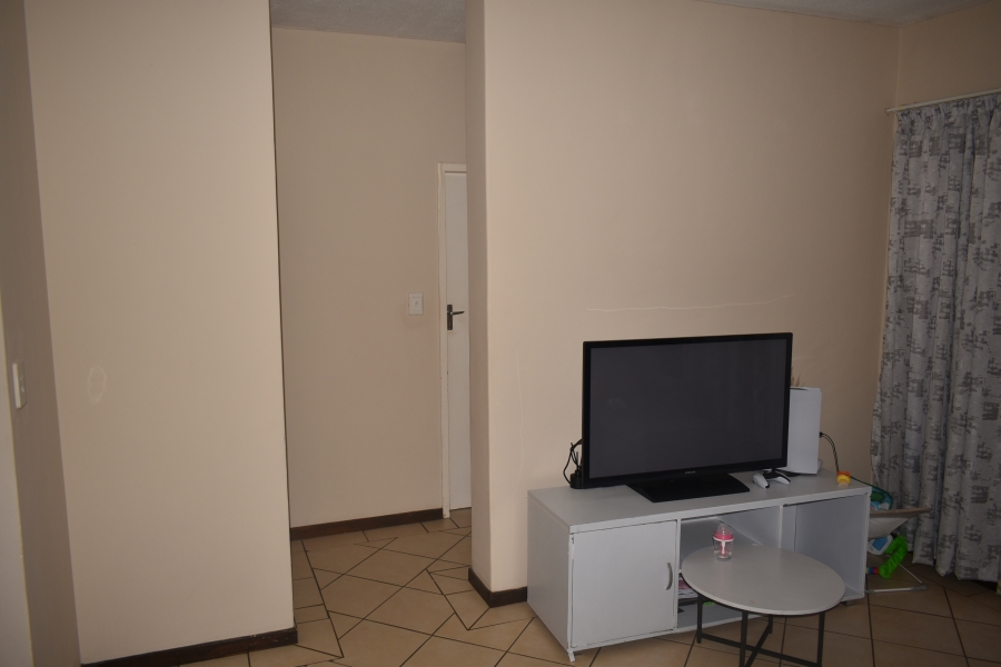 2 Bedroom Property for Sale in Wonderpark Estate Gauteng