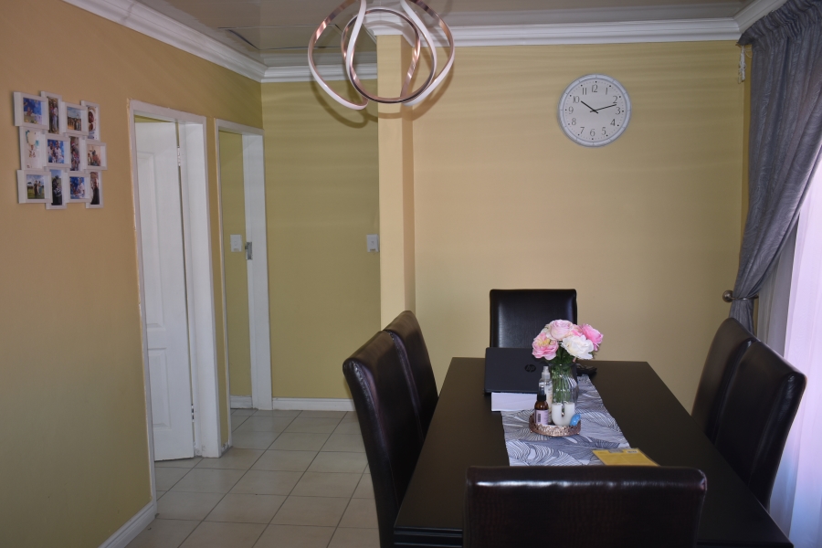 2 Bedroom Property for Sale in The Orchards Gauteng