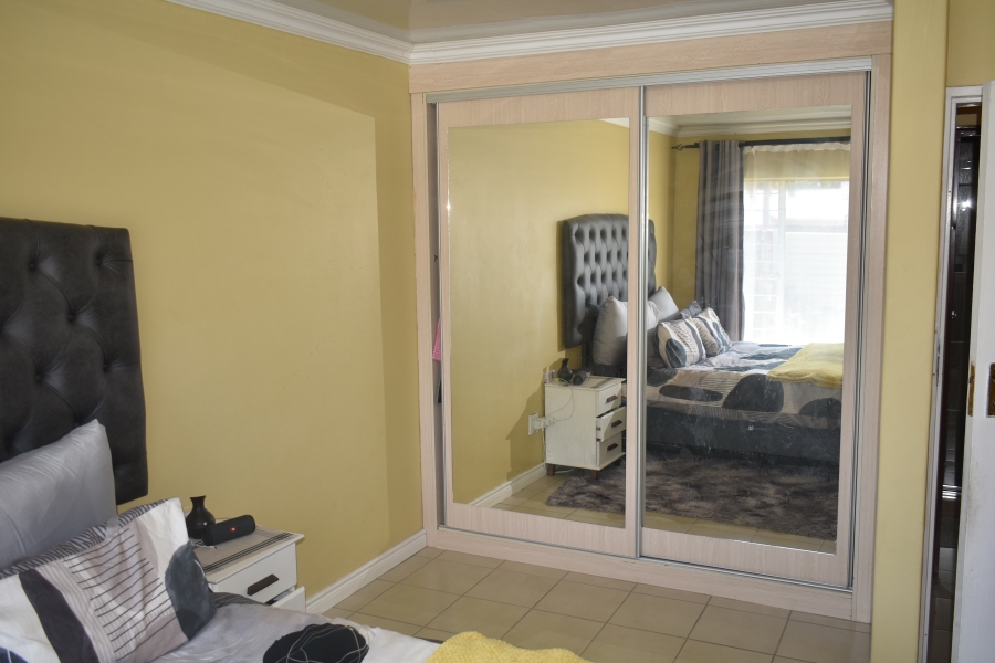 2 Bedroom Property for Sale in The Orchards Gauteng